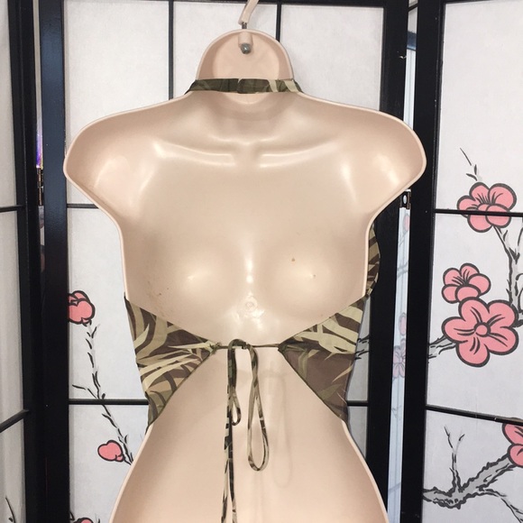 Top - Picture 3 of 4